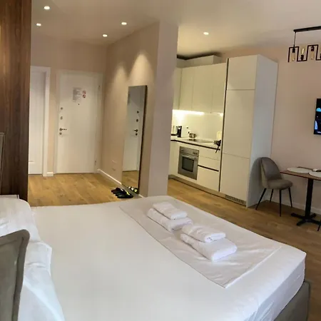 Central Studio Apartmán Tirana